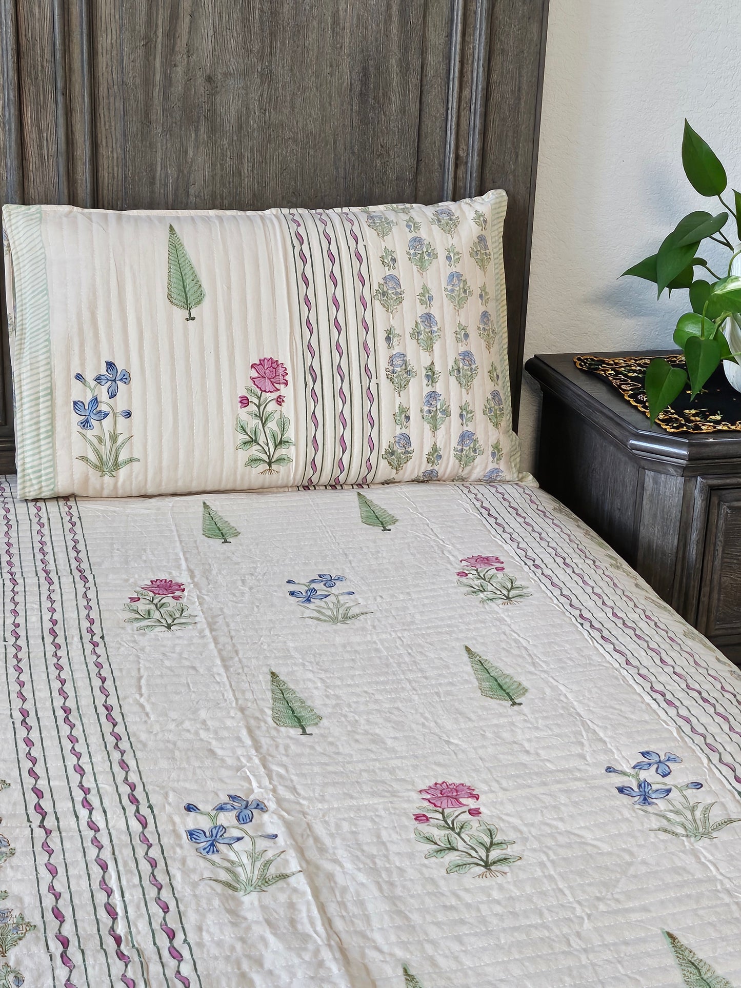 Meadow Breeze - LuxuryTouch Quilted Bedspread