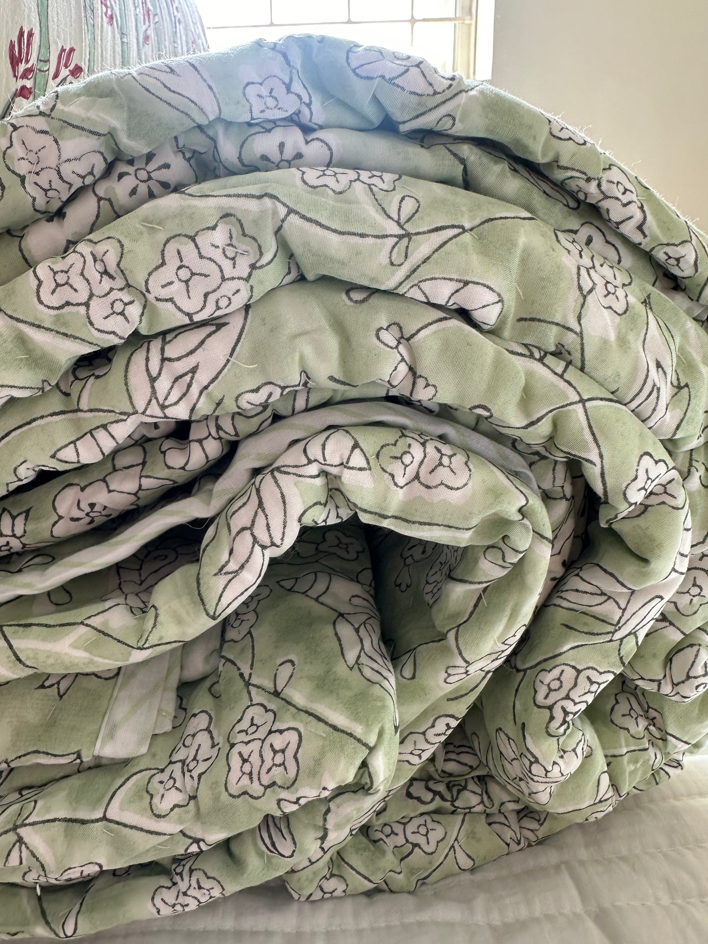 Meadow Whisper - LuxuryTouch Comforters