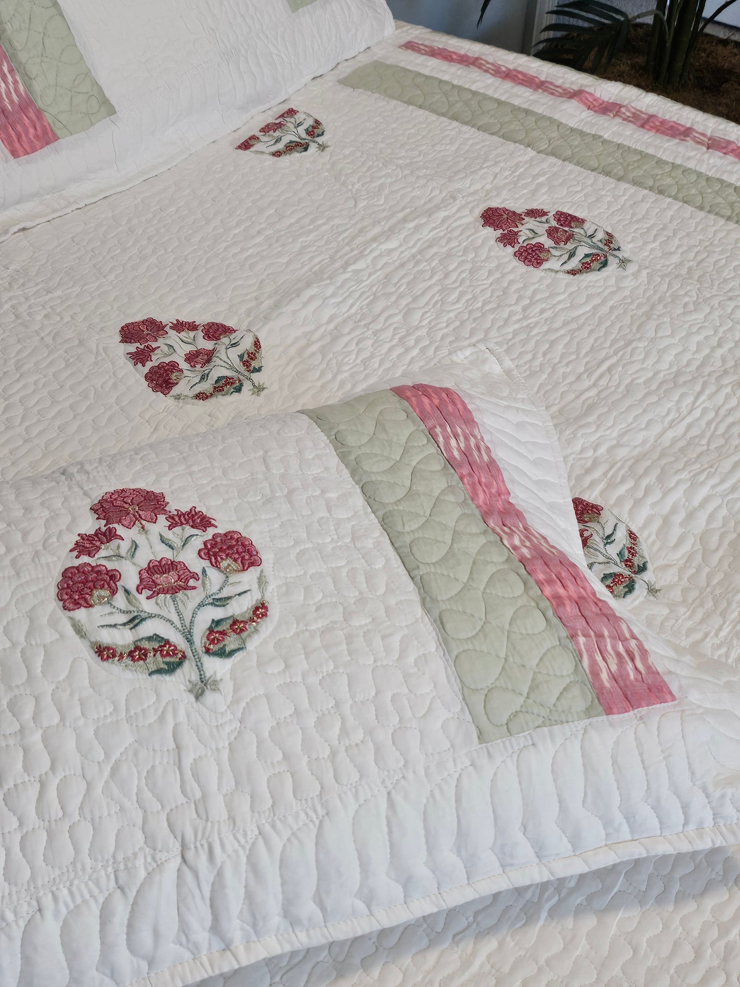 Blossom Grove - LuxuryTouch Quilted Bedspread