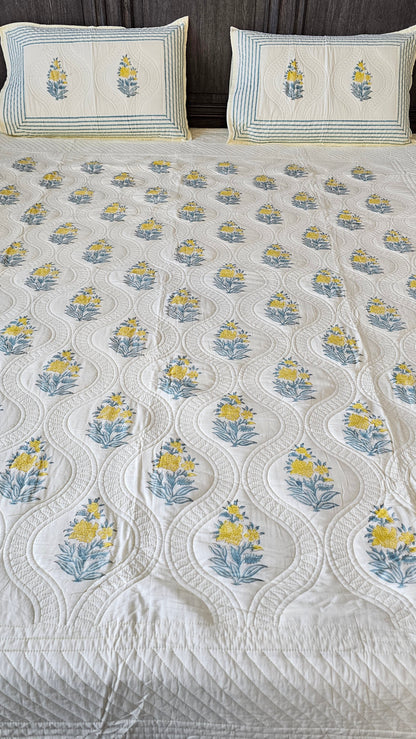 Golden Bloom - LuxuryTouch Quilted Bedspread