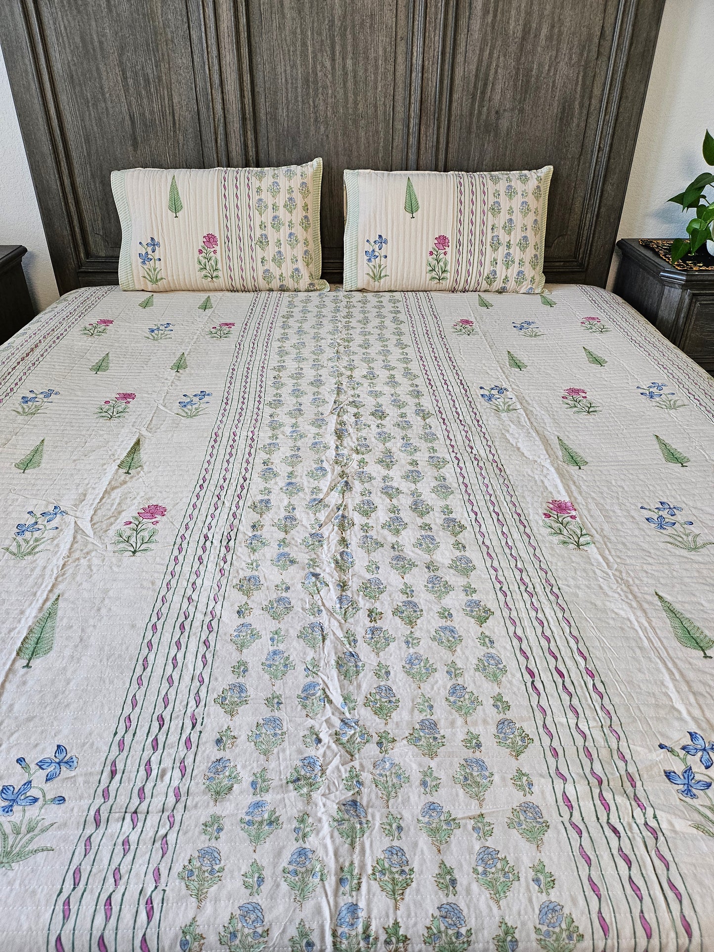Meadow Breeze - LuxuryTouch Quilted Bedspread