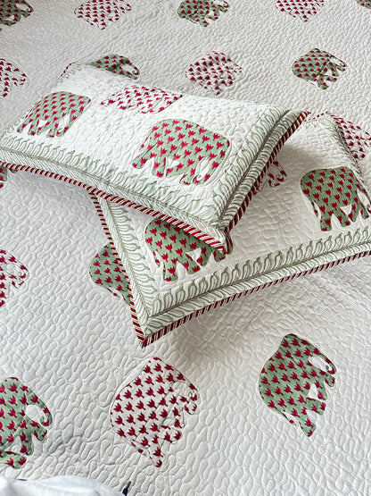 Safari Elegance - LuxuryTouch Quilted Bedspread