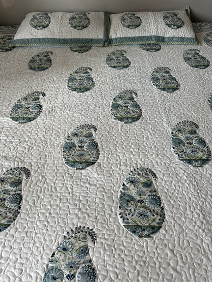 Paisley Bloom - LuxuryTouch Quilted Bedspread