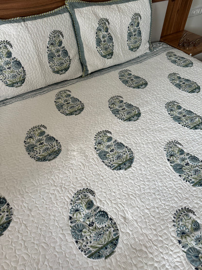 Paisley Bloom - LuxuryTouch Quilted Bedspread