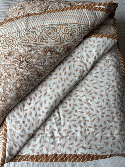 Sandstone Elegance - LuxuryTouch Comforters
